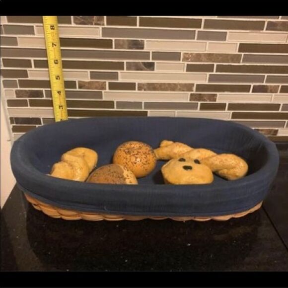 Taskets Renaissance vintage basket w/Navy Blue liner. 8.5” x 14” - Picture 3 of 11